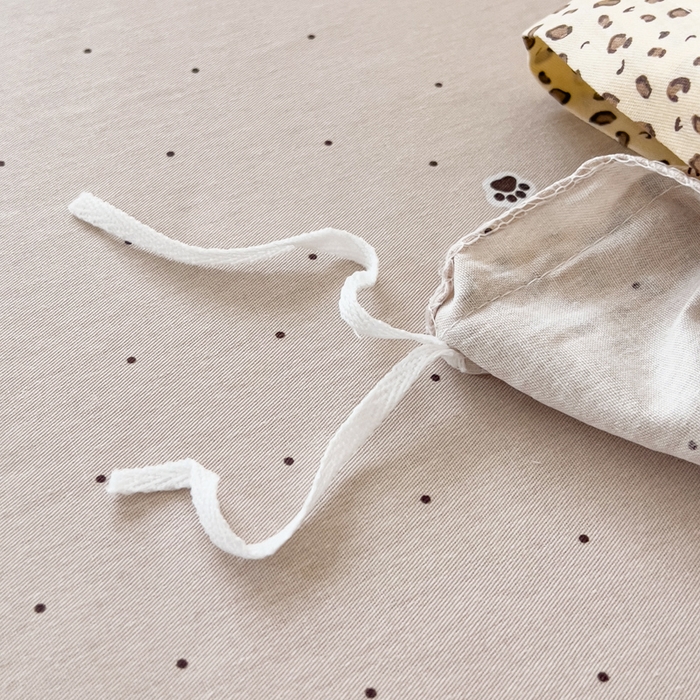 91家纺网 家纺一手货源 找家纺 金丝鸟家纺 2026新款全棉纯棉斜纹特价款四件套 奶霜犬影