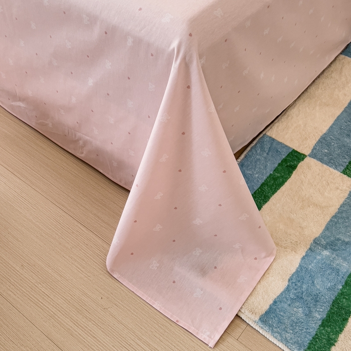 91家纺网 家纺一手货源 找家纺 金丝鸟家纺 2026新款全棉纯棉斜纹特价款四件套 浅茶春樱 粉