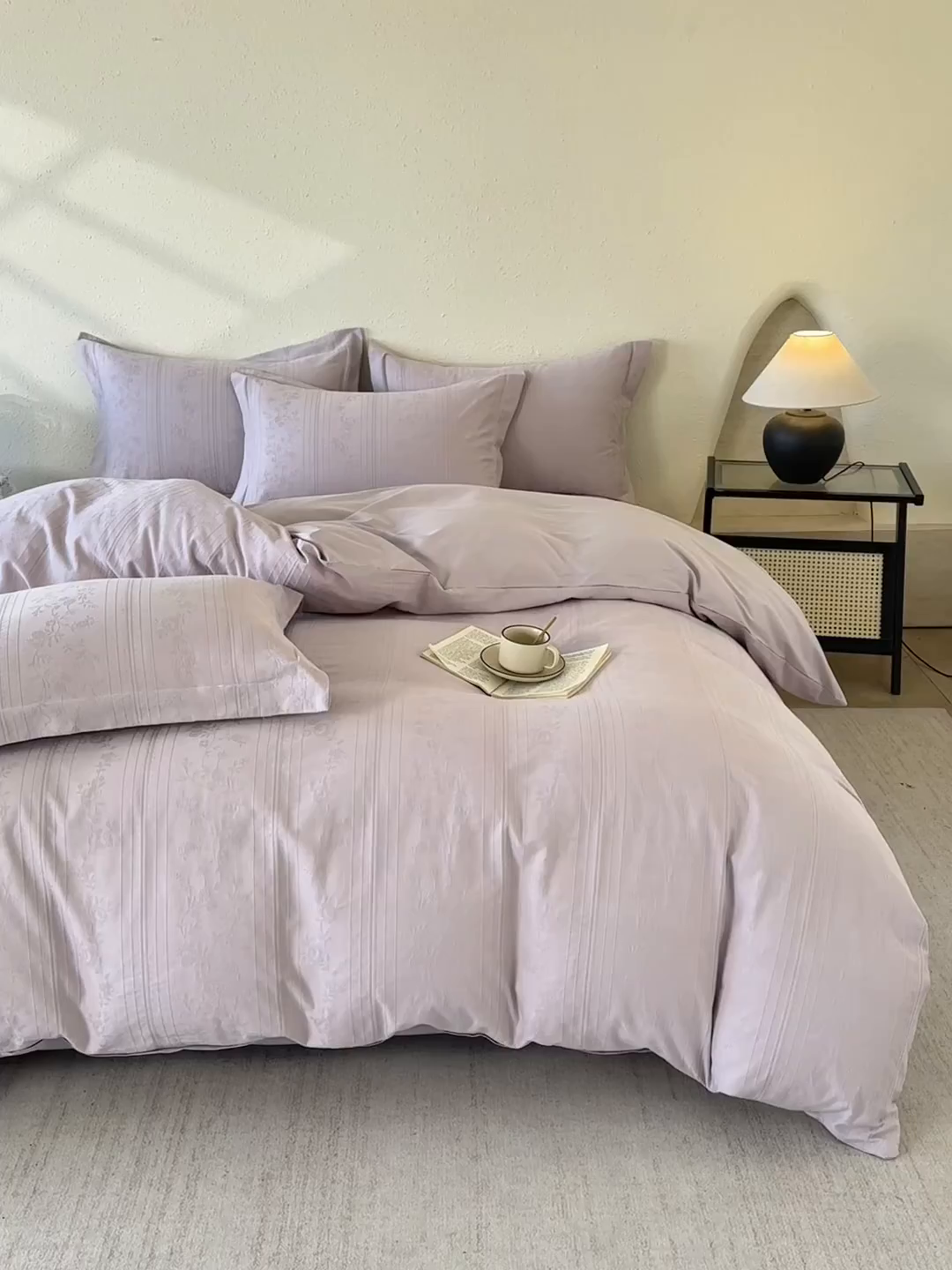 91家纺网 家纺一手货源 找家纺 宜家坊 2026新款全棉60S长绒棉立体厚织提花四件套及单品 沁香-淡雅紫