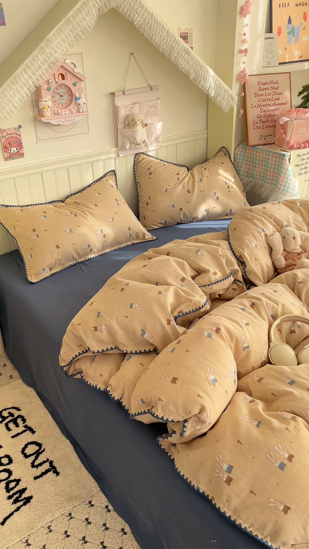 91家纺网 家纺一手货源 找家纺 金丝鸟家纺 2026新款全棉纯棉双层纱贝壳边款四件套 罗马兔兔