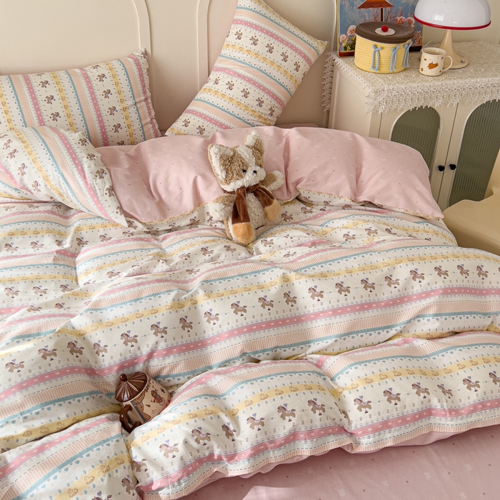 91家纺网 家纺一手货源 找家纺 金丝鸟家纺 2026新款全棉纯棉斜纹特价款四件套 星轨小木马