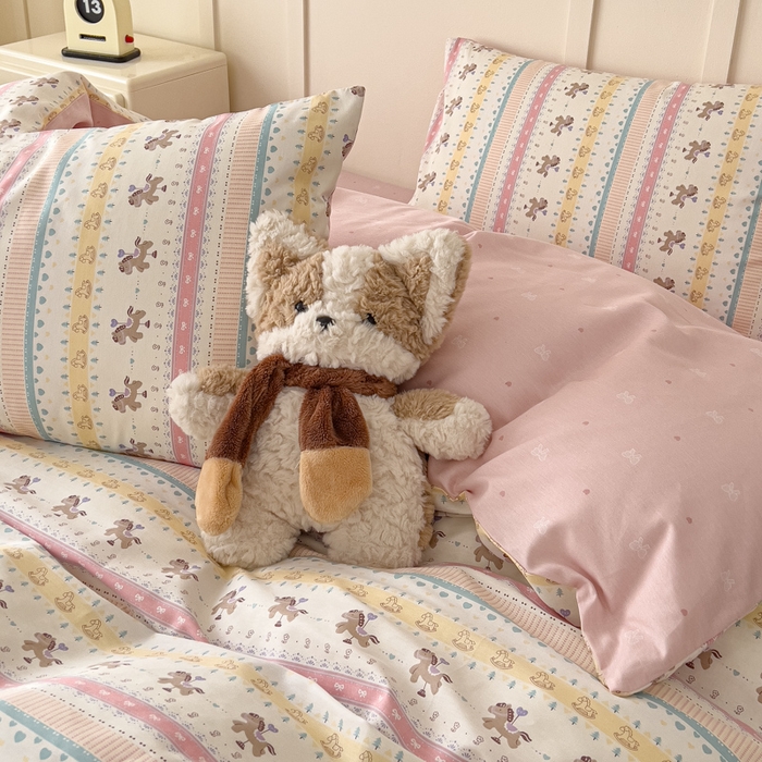 91家纺网 家纺一手货源 找家纺 金丝鸟家纺 2026新款全棉纯棉斜纹特价款四件套 星轨小木马