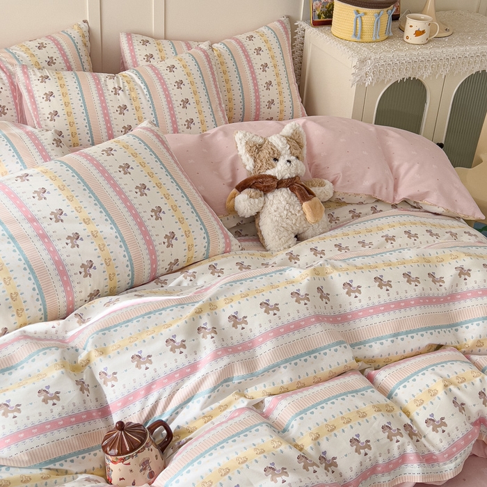 91家纺网 家纺一手货源 找家纺 金丝鸟家纺 2026新款全棉纯棉斜纹特价款四件套 星轨小木马