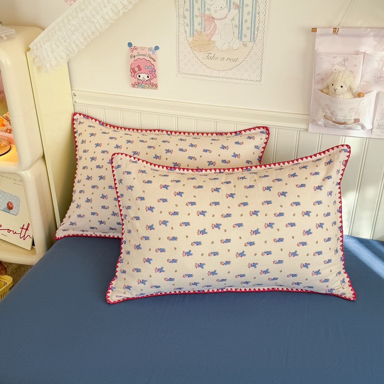 91家纺网 家纺一手货源 找家纺 金丝鸟家纺 2026新款全棉纯棉双层纱贝壳边款四件套 麦田熊熊 米