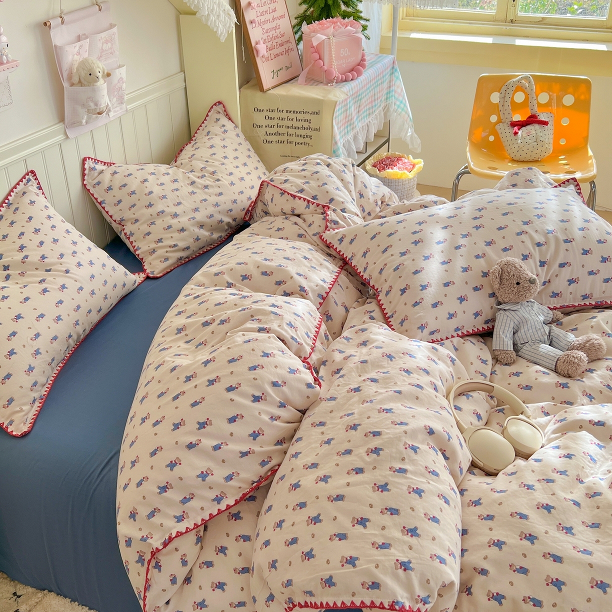 91家纺网 家纺一手货源 找家纺 金丝鸟家纺 2026新款全棉纯棉双层纱贝壳边款四件套 麦田熊熊 米