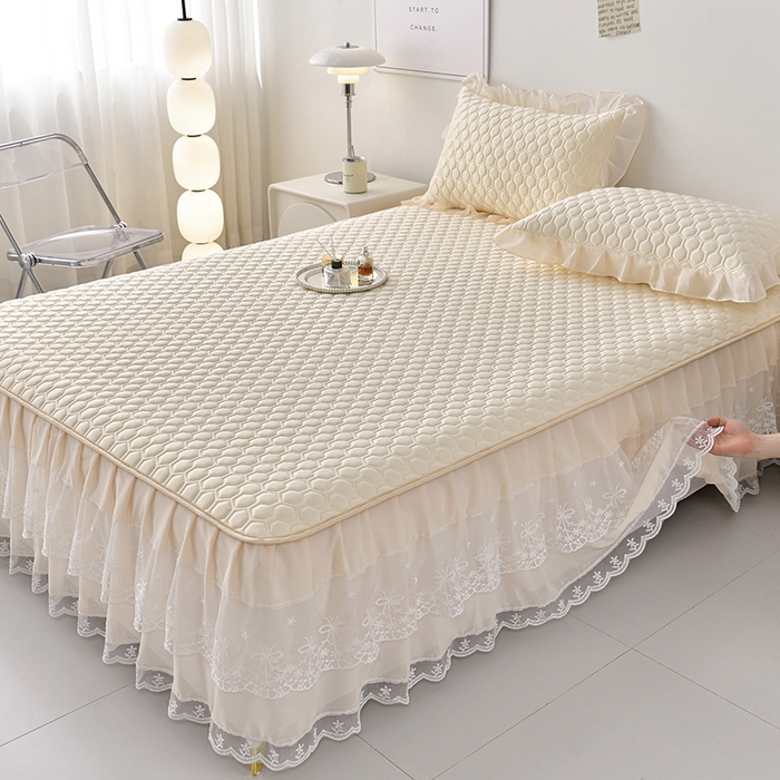 91家纺网 家纺一手货源 找家纺 畅畅家纺 2026新夏季款凉感丝乳胶床裙凉席两件套三件套唯美系列 唯美-淡奶黄