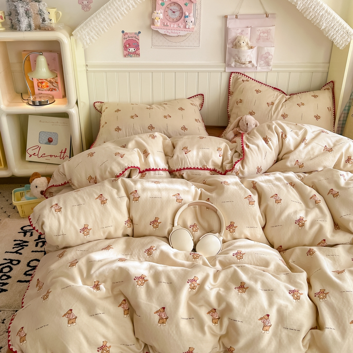 91家纺网 家纺一手货源 找家纺 金丝鸟家纺 2026新款全棉纯棉双层纱贝壳边款四件套 面包熊熊 咖