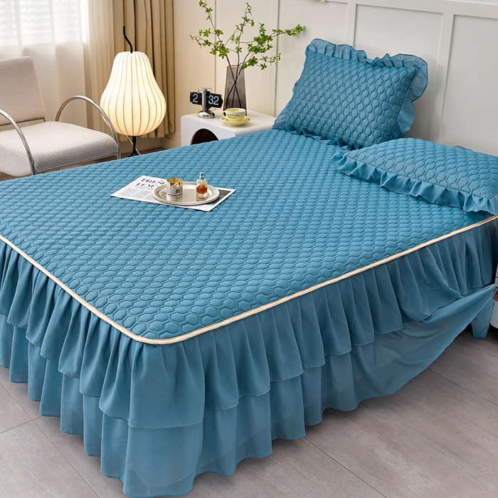 91家纺网 家纺一手货源 找家纺 （总）畅畅家纺 2026新款凉感丝纯色双层边乳胶床裙凉席两件套三件套足球花系列