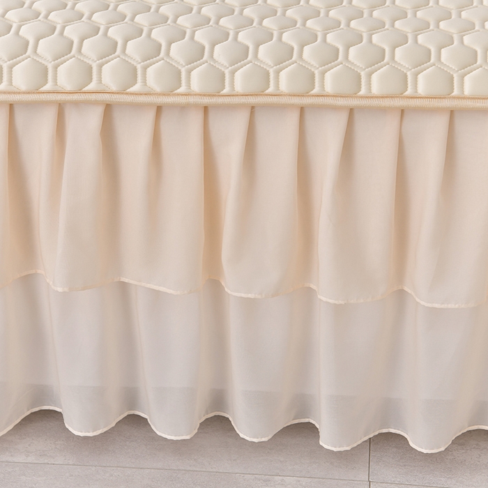 91家纺网 家纺一手货源 找家纺 畅畅家纺 2026新款凉感丝纯色双层边乳胶床裙凉席两件套三件套足球花系列 足球花-米黄