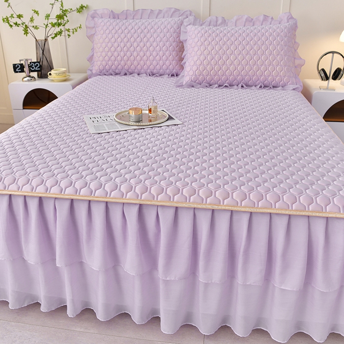 91家纺网 家纺一手货源 找家纺 畅畅家纺 2026新款凉感丝纯色双层边乳胶床裙凉席两件套三件套足球花系列 足球花-魅紫