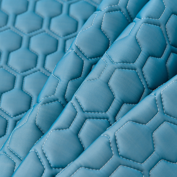 91家纺网 家纺一手货源 找家纺 畅畅家纺 2026新款凉感丝纯色双层边乳胶床裙凉席两件套三件套足球花系列 足球花-宾利蓝