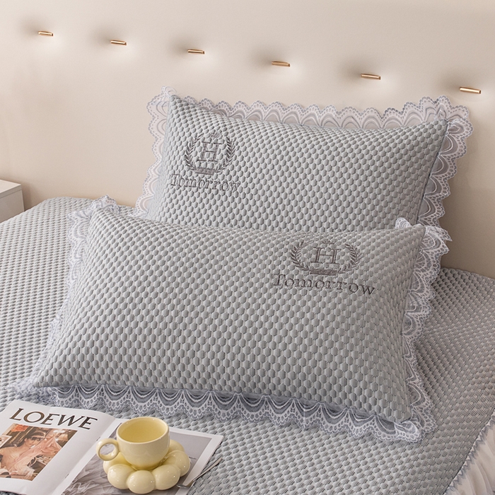 91家纺网 家纺一手货源 找家纺 优姿家纺 2025新款500克冰豆豆床裙凉席三件套 高级灰