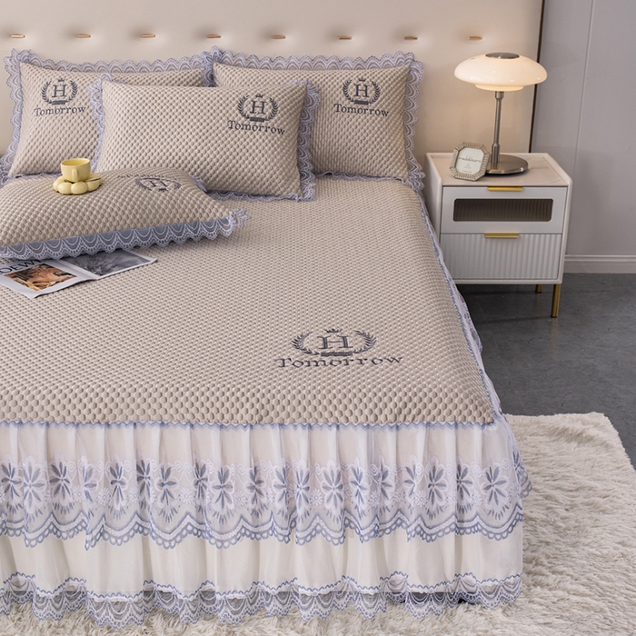 91家纺网 家纺一手货源 找家纺 优姿家纺 2025新款500克冰豆豆床裙凉席三件套 奶油咖