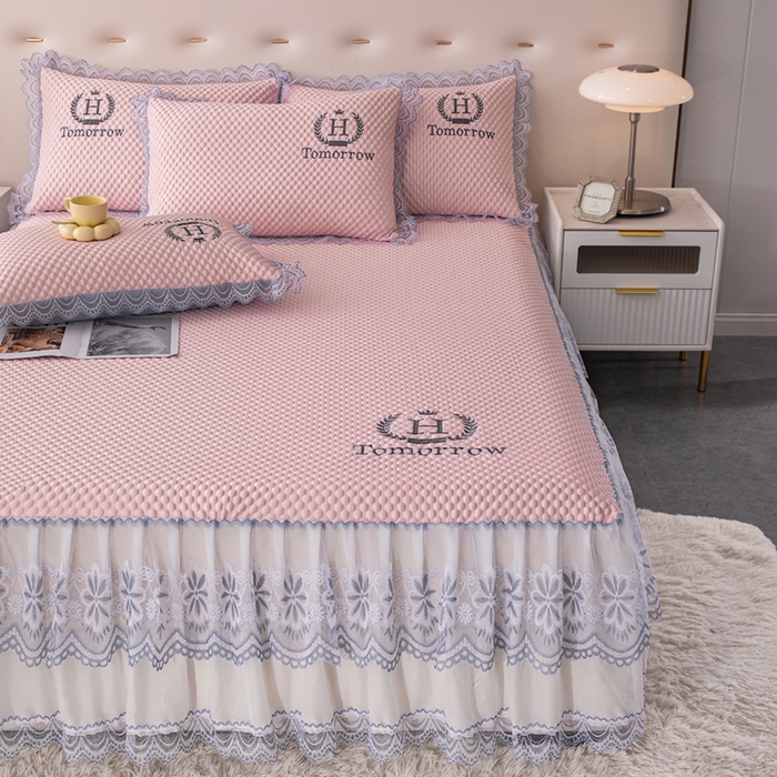 91家纺网 家纺一手货源 找家纺 优姿家纺 2025新款500克冰豆豆床裙凉席三件套 公主粉