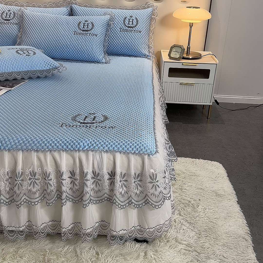 91家纺网 家纺一手货源 找家纺 优姿家纺 2025新款500克冰豆豆床裙凉席三件套 天空蓝