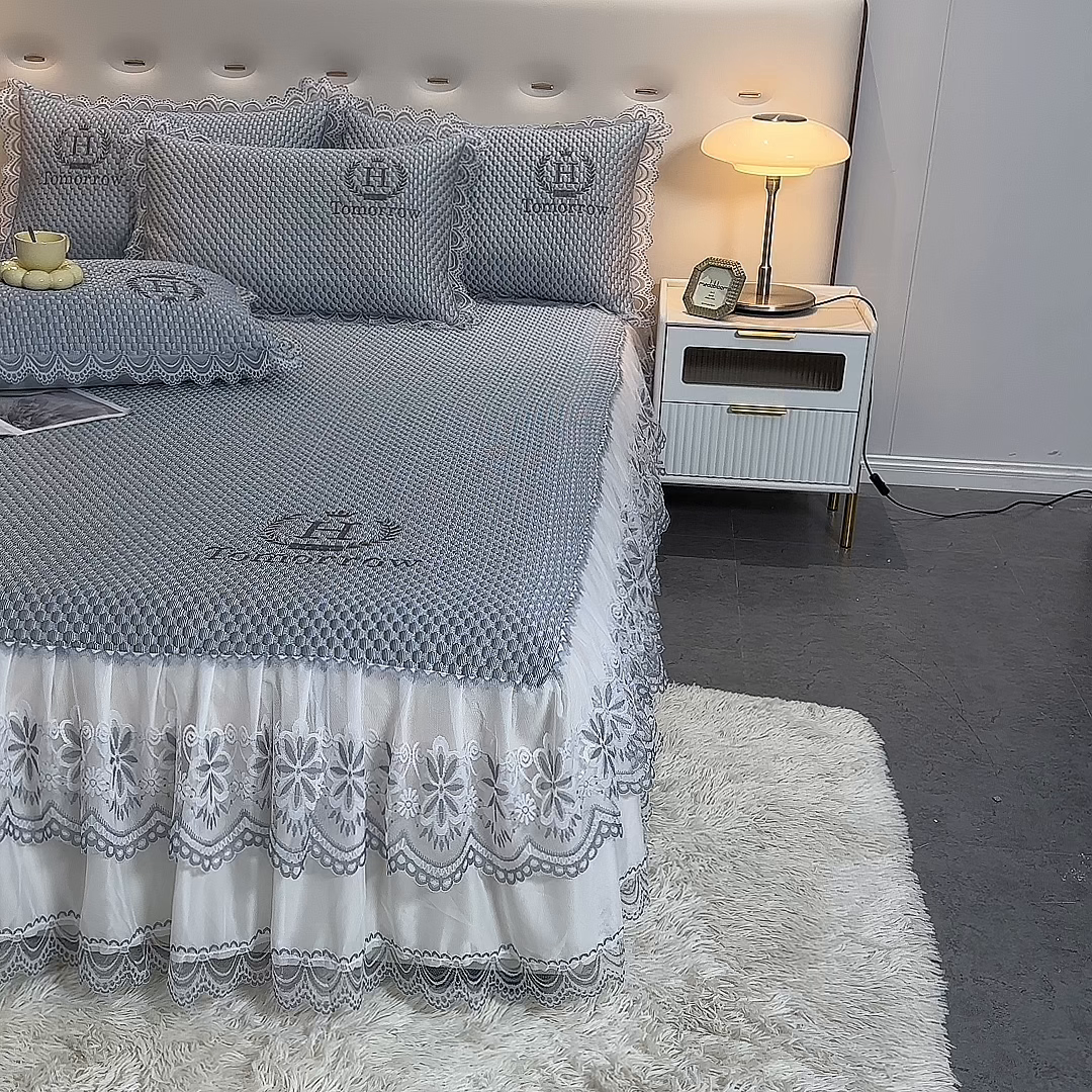 91家纺网 家纺一手货源 找家纺 优姿家纺 2025新款500克冰豆豆床裙凉席三件套 高级灰