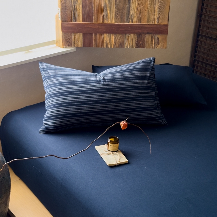 91家纺网 家纺一手货源 找家纺 对白 2026春夏新款专版全棉纯棉色织水洗棉四件套-极繁主义系列 极繁主义-藏青条纹+藏青