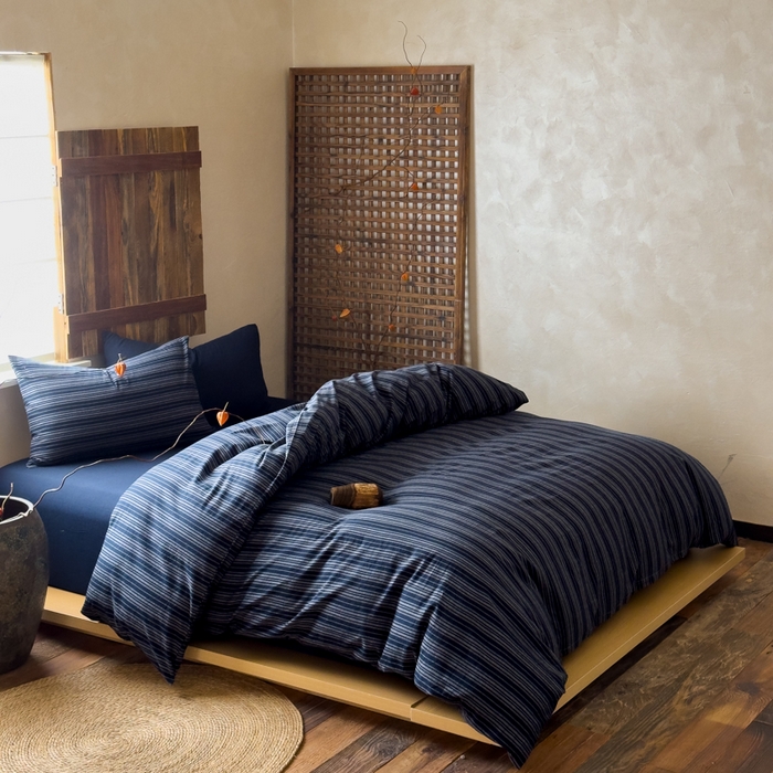 91家纺网 家纺一手货源 找家纺 对白 2026春夏新款专版全棉纯棉色织水洗棉四件套-极繁主义系列 极繁主义-藏青条纹+藏青