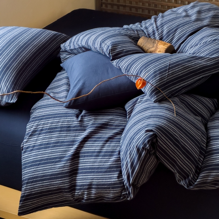 91家纺网 家纺一手货源 找家纺 对白 2026春夏新款专版全棉纯棉色织水洗棉四件套-极繁主义系列 极繁主义-藏青条纹+藏青