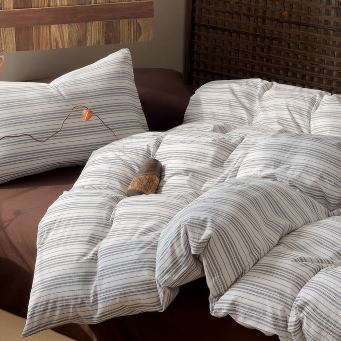 91家纺网 家纺一手货源 找家纺 对白 2026春夏新款专版全棉纯棉色织水洗棉四件套-极繁主义系列 极繁主义-白条纹+摩卡