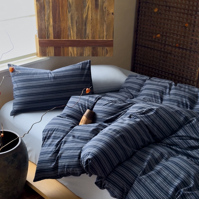 91家纺网 家纺一手货源 找家纺 对白 2026春夏新款专版全棉纯棉色织水洗棉四件套-极繁主义系列 极繁主义-藏青条纹+海蓝