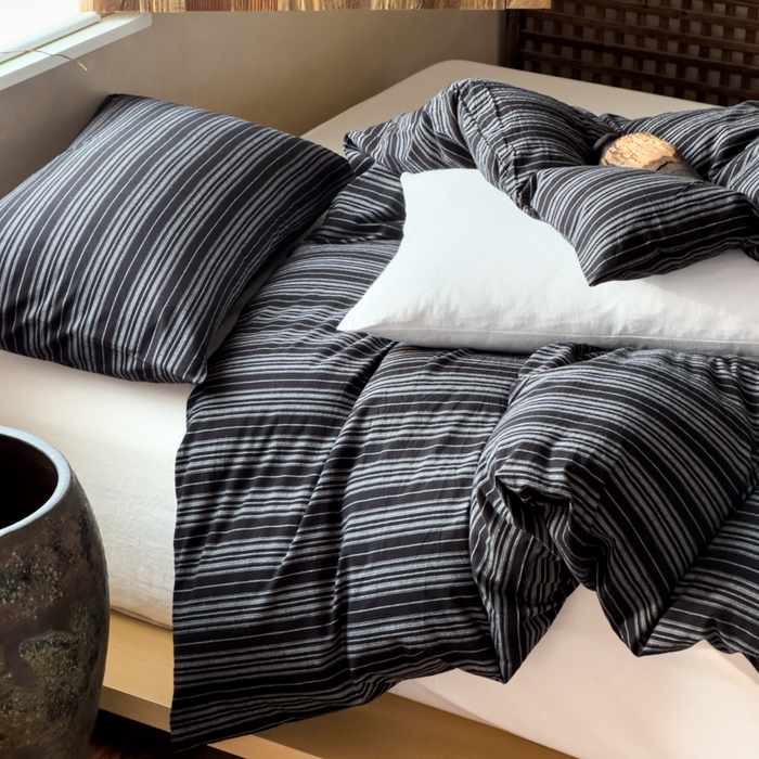 91家纺网 家纺一手货源 找家纺 对白 2026春夏新款专版全棉纯棉色织水洗棉四件套-极繁主义系列 极繁主义-黑条纹+白