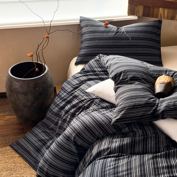 91家纺网 家纺一手货源 找家纺 对白 2026春夏新款专版全棉纯棉色织水洗棉四件套-极繁主义系列 极繁主义-黑条纹+白