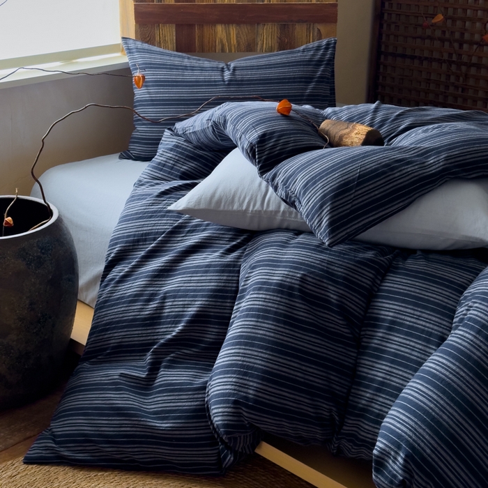 91家纺网 家纺一手货源 找家纺 对白 2026春夏新款专版全棉纯棉色织水洗棉四件套-极繁主义系列 极繁主义-藏青条纹+海蓝