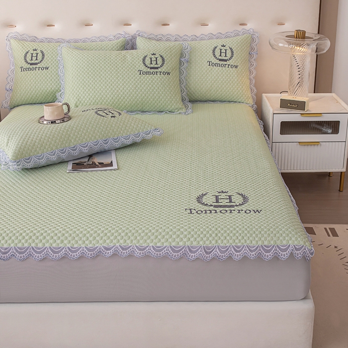 91家纺网 家纺一手货源 找家纺 优姿家纺 2025新款500克豆豆席子凉席床笠款三件套 青春绿