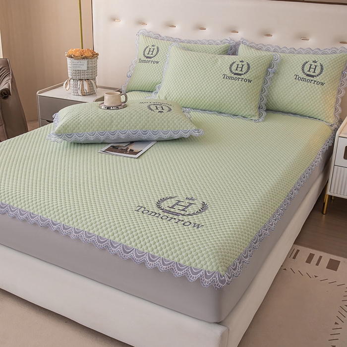 91家纺网 家纺一手货源 找家纺 优姿家纺 2025新款500克豆豆席子凉席床笠款三件套 青春绿