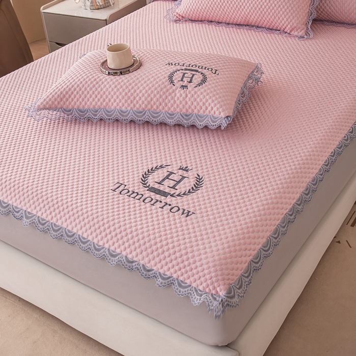 91家纺网 家纺一手货源 找家纺 优姿家纺 2025新款500克豆豆席子凉席床笠款三件套 公主粉