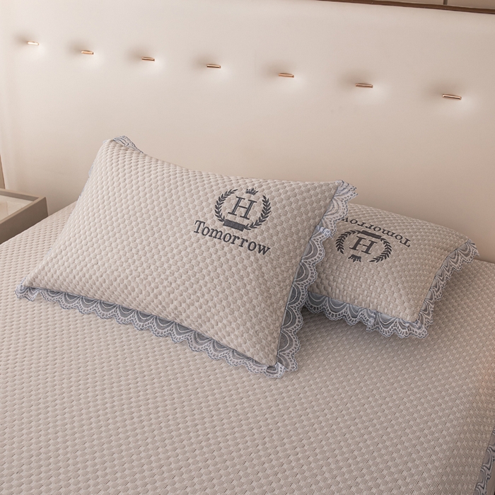 91家纺网 家纺一手货源 找家纺 优姿家纺 2025新款500克豆豆席子凉席床笠款三件套 奶油咖