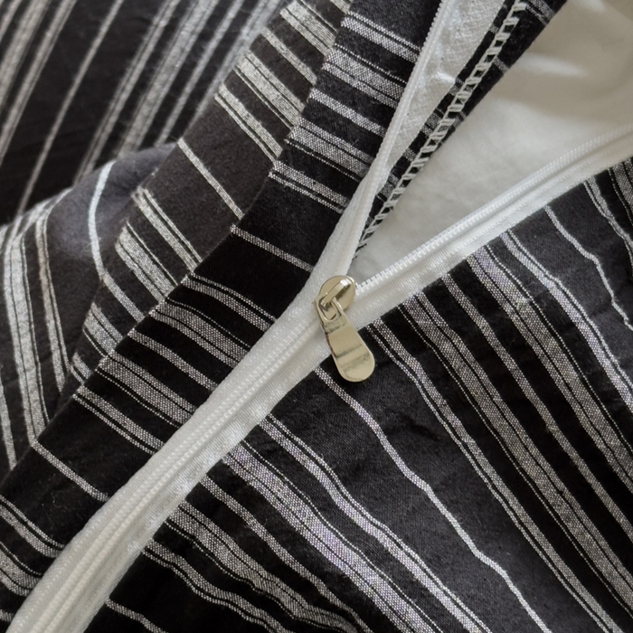 91家纺网 家纺一手货源 找家纺 对白 2026春夏新款专版全棉纯棉色织水洗棉四件套-极繁主义系列 极繁主义-黑条纹+白