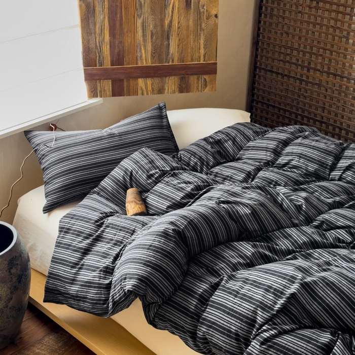 91家纺网 家纺一手货源 找家纺 对白 2026春夏新款专版全棉纯棉色织水洗棉四件套-极繁主义系列 极繁主义-黑条纹+白