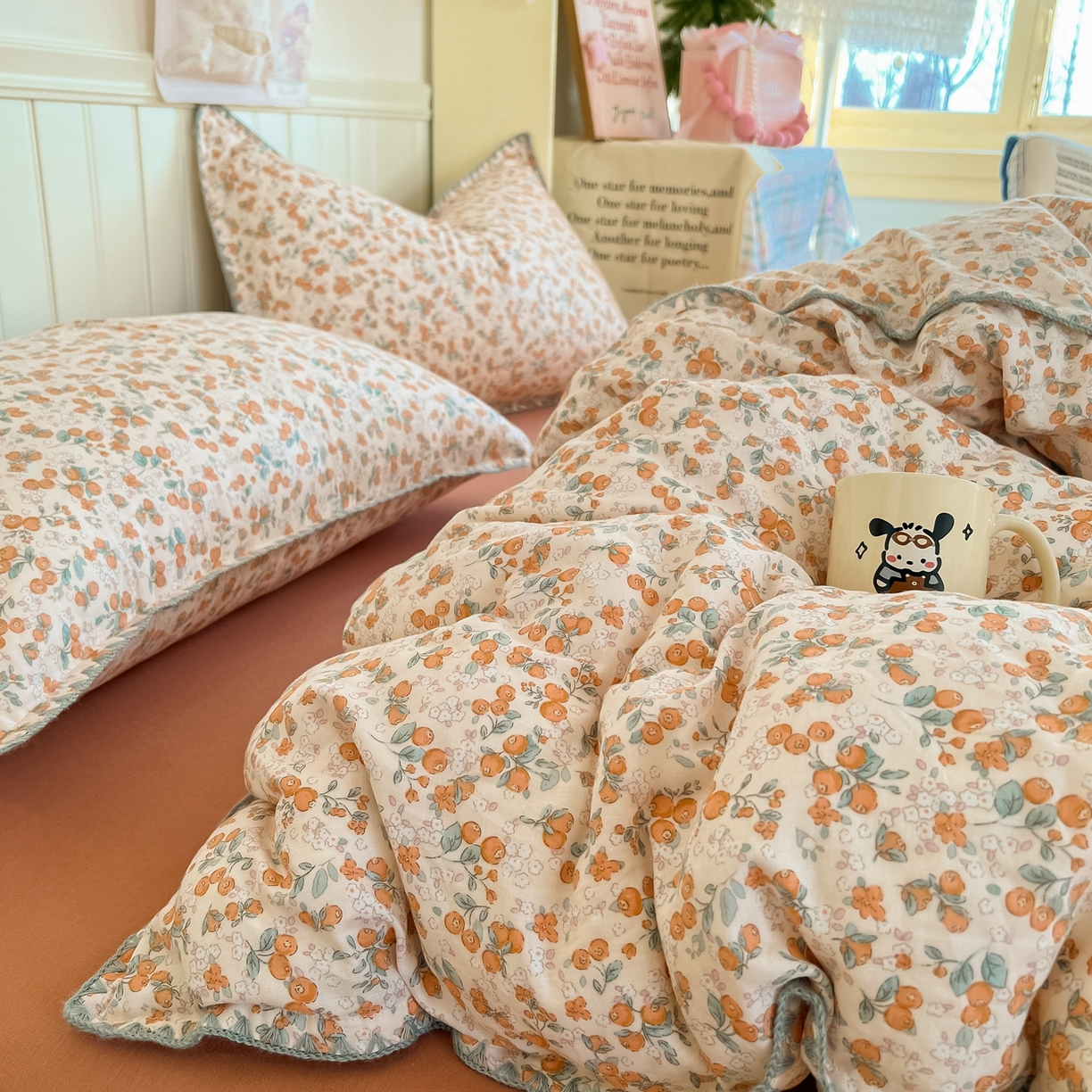 91家纺网 家纺一手货源 找家纺 金丝鸟家纺 2026新款全棉纯棉双层纱贝壳边款四件套 暖暖花谱