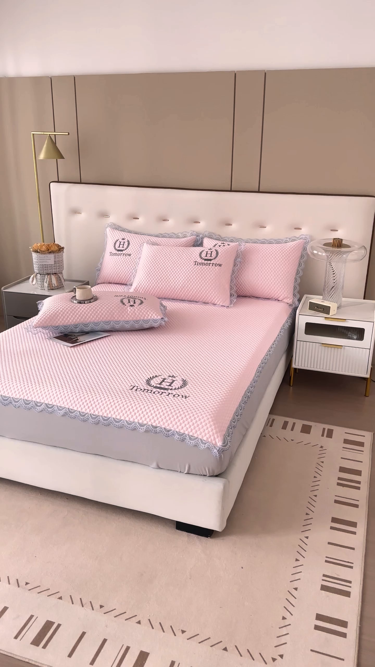 91家纺网 家纺一手货源 找家纺 优姿家纺 2025新款500克豆豆席子凉席床笠款三件套 公主粉