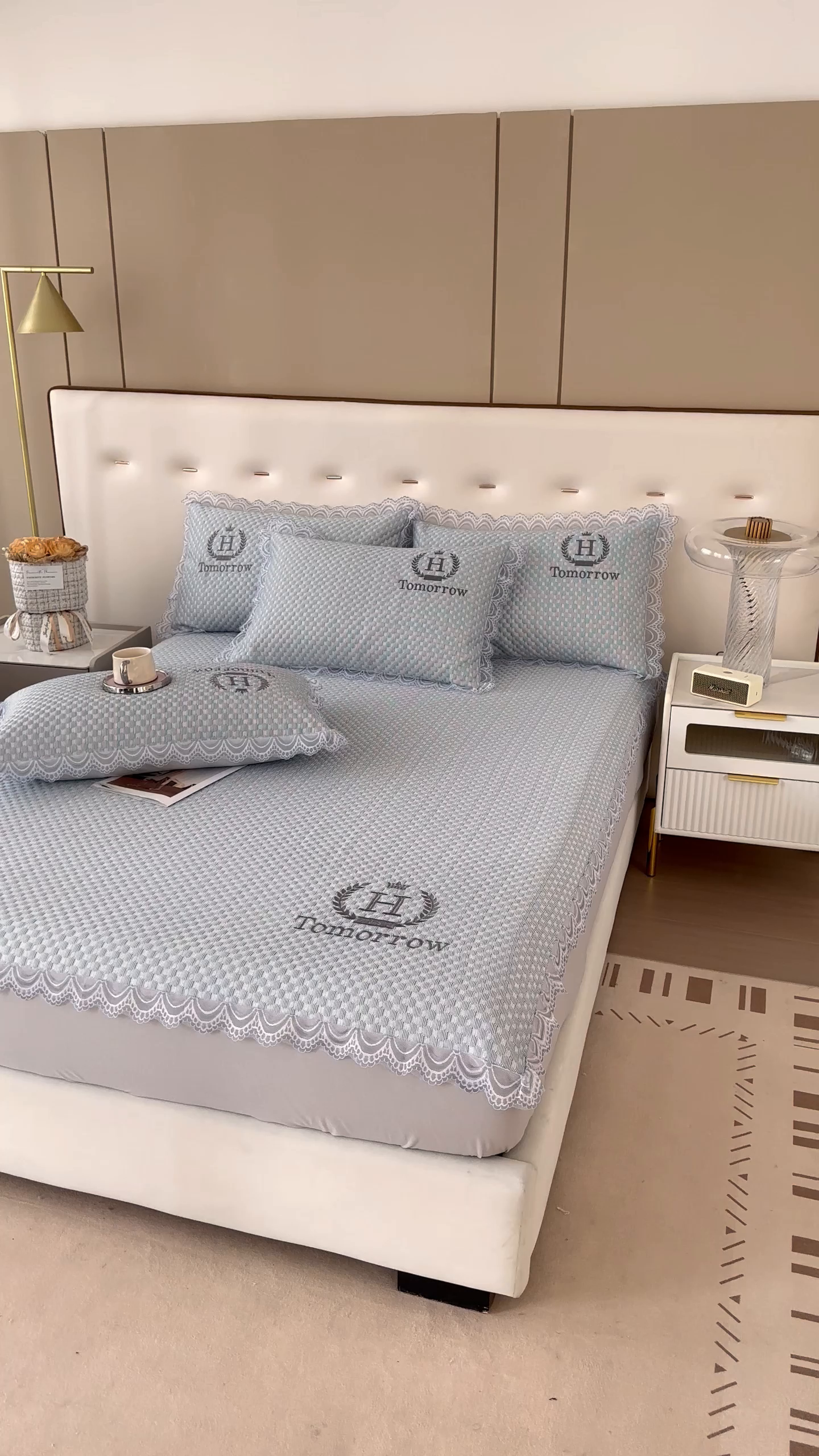 91家纺网 家纺一手货源 找家纺 优姿家纺 2025新款500克豆豆席子凉席床笠款三件套 高级灰