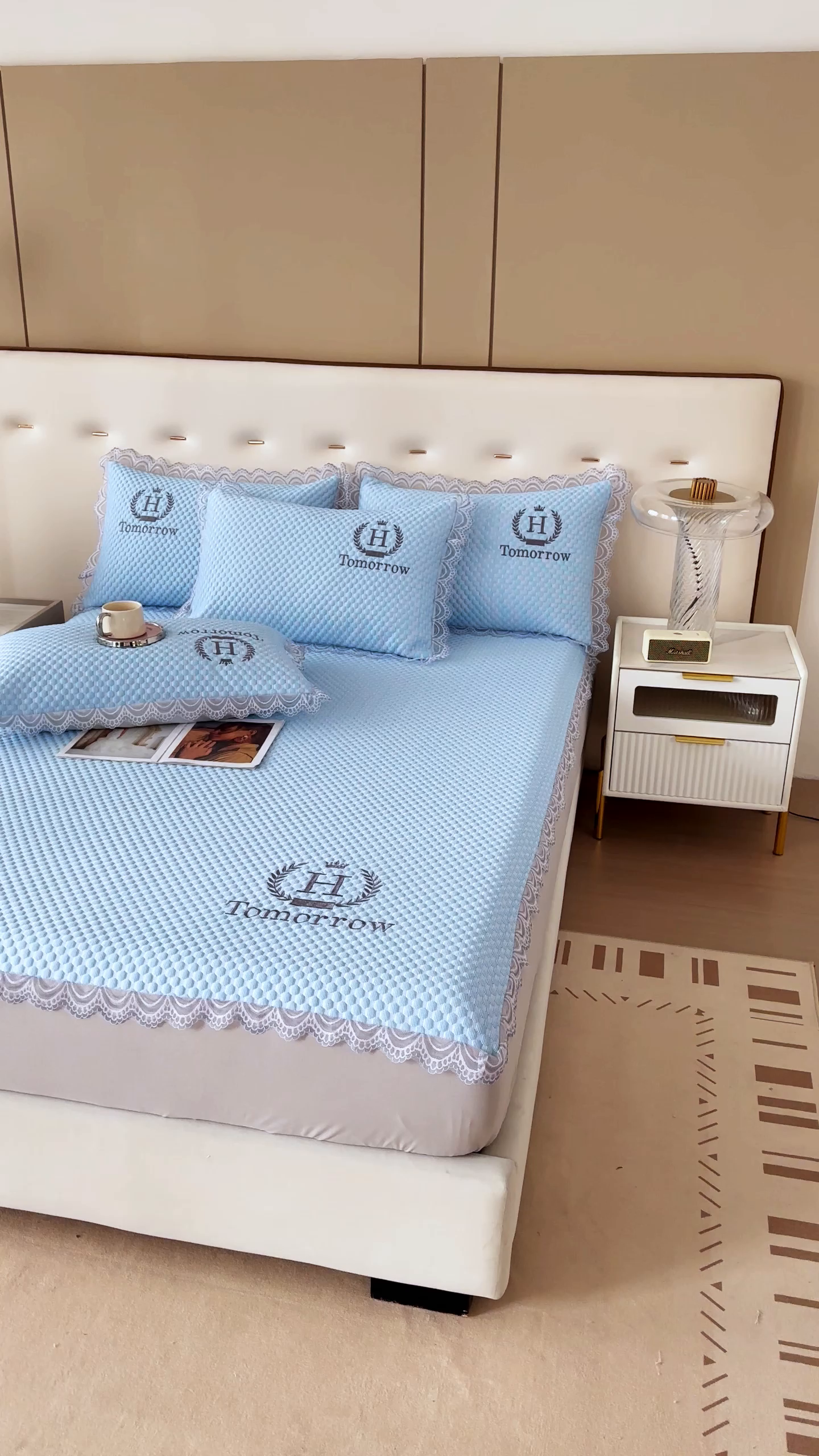 91家纺网 家纺一手货源 找家纺 优姿家纺 2025新款500克豆豆席子凉席床笠款三件套 天空蓝