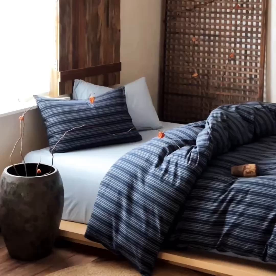 91家纺网 家纺一手货源 找家纺 对白 2026春夏新款专版全棉纯棉色织水洗棉四件套-极繁主义系列 极繁主义-藏青条纹+海蓝