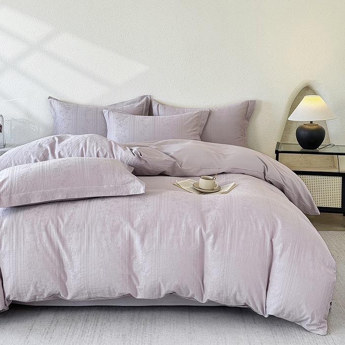 91家纺网 家纺一手货源 找家纺 宜家坊 2026新款全棉60S长绒棉立体厚织提花单被套 沁香-淡雅紫