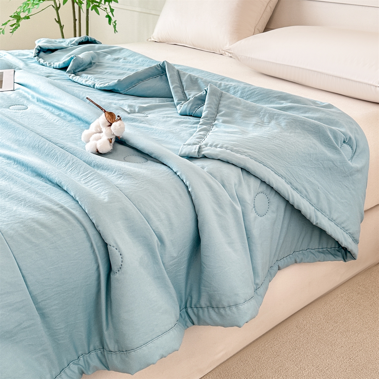 91家纺网 家纺一手货源 找家纺 伊凡 2026新款纯色夏凉被空调被子薄盖毯被 蓝绿