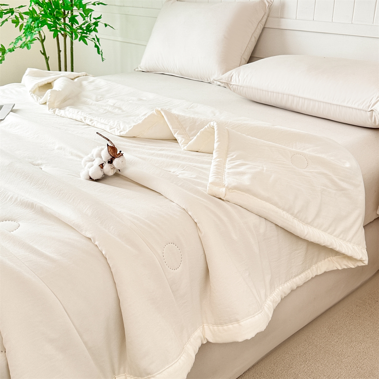 91家纺网 家纺一手货源 找家纺 伊凡 2026新款纯色夏凉被空调被子薄盖毯被 珍珠白