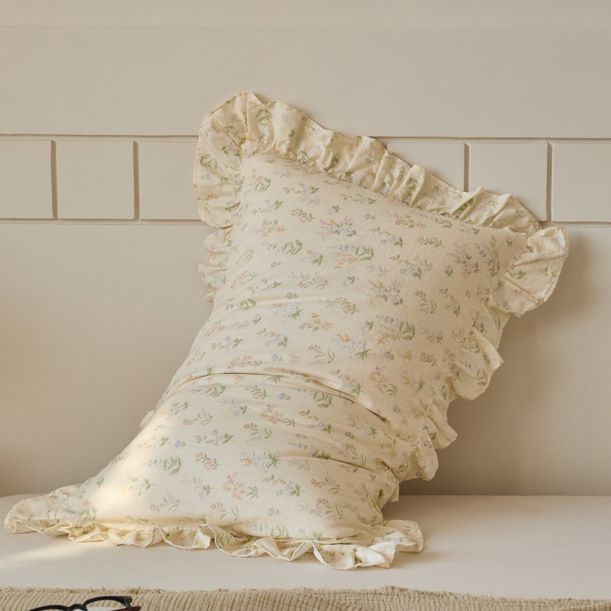 91家纺网 家纺一手货源 找家纺 百寐 2026全棉双层纱A类纯棉纱布花边加大50*80枕套48*74/40*60枕芯保护套 梨梦初醒