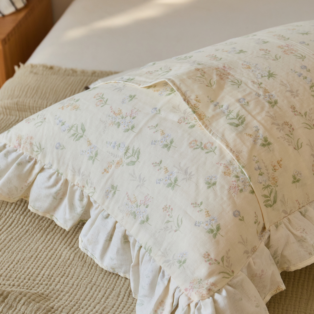 91家纺网 家纺一手货源 找家纺 百寐 2026全棉双层纱A类纯棉纱布花边加大50*80枕套48*74/40*60枕芯保护套 梨梦初醒