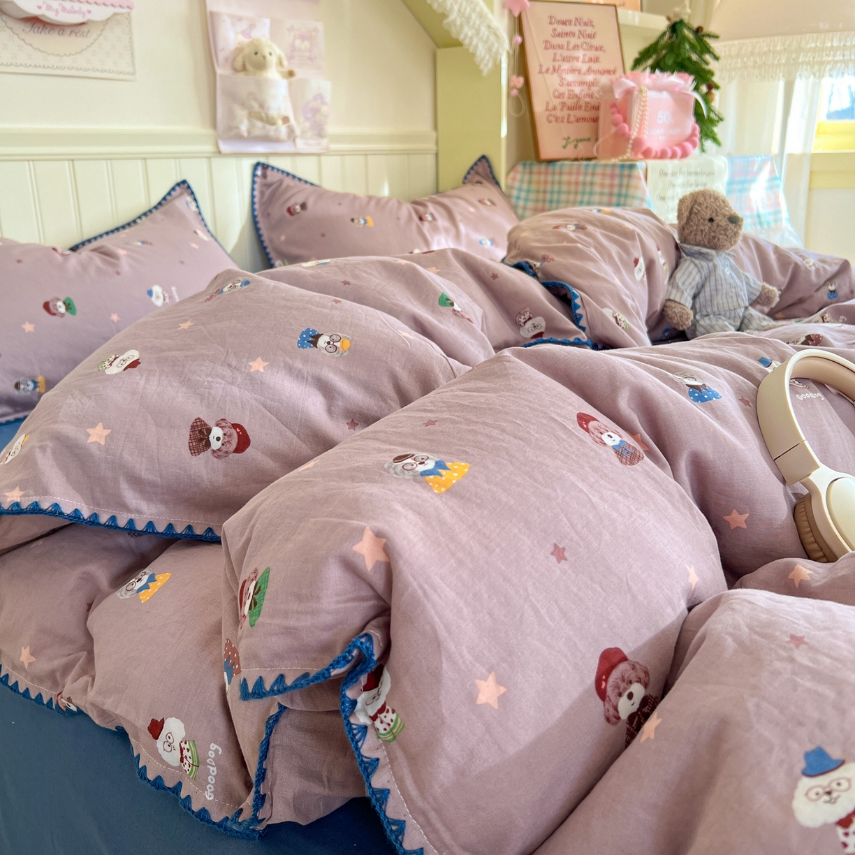 91家纺网 家纺一手货源 找家纺 金丝鸟家纺 2026新款全棉纯棉双层纱贝壳边款四件套 眼睛家族 豆沙