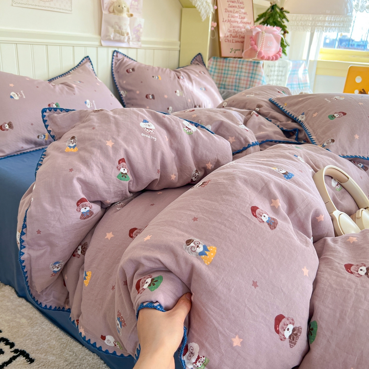 91家纺网 家纺一手货源 找家纺 金丝鸟家纺 2026新款全棉纯棉双层纱贝壳边款四件套 眼睛家族 豆沙