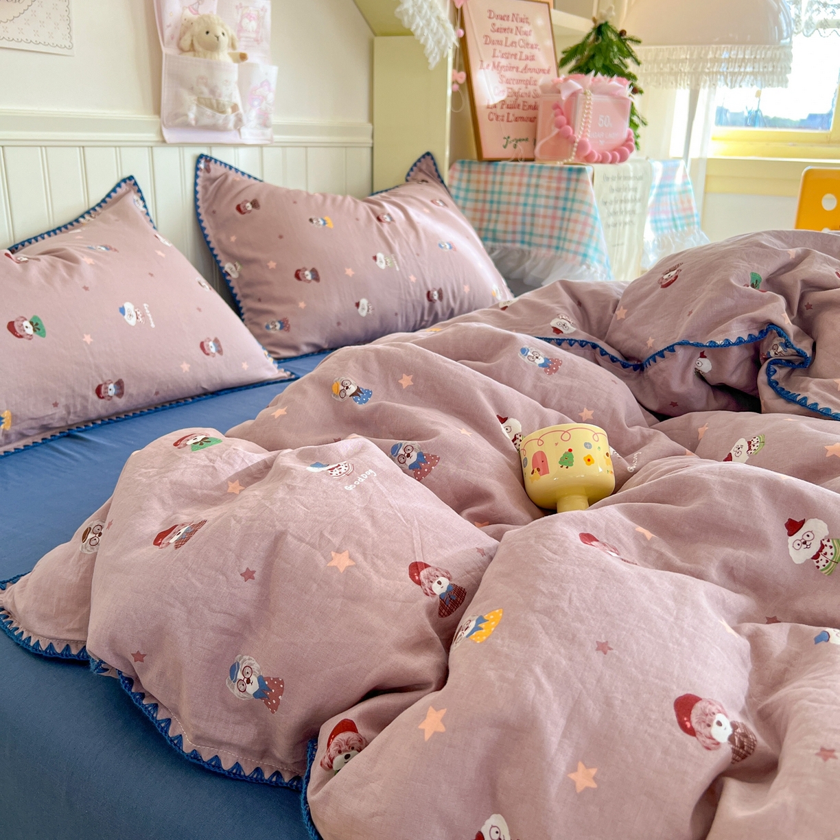 91家纺网 家纺一手货源 找家纺 金丝鸟家纺 2026新款全棉纯棉双层纱贝壳边款四件套 眼睛家族 豆沙