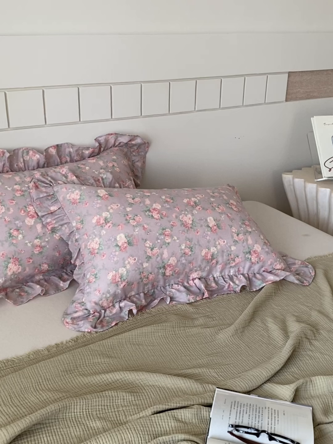 91家纺网 家纺一手货源 找家纺 百寐 2026全棉双层纱A类纯棉纱布花边加大50*80枕套48*74/40*60枕芯保护套 遇见浪漫