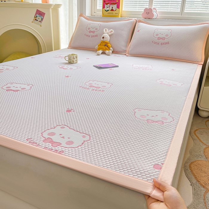 91家纺网 家纺一手货源 找家纺 梵朴 2026新款直播A类冰豆豆凉席三件套凉豆豆软凉席可机洗空调席子-升级抗起球 LUCK熊-粉