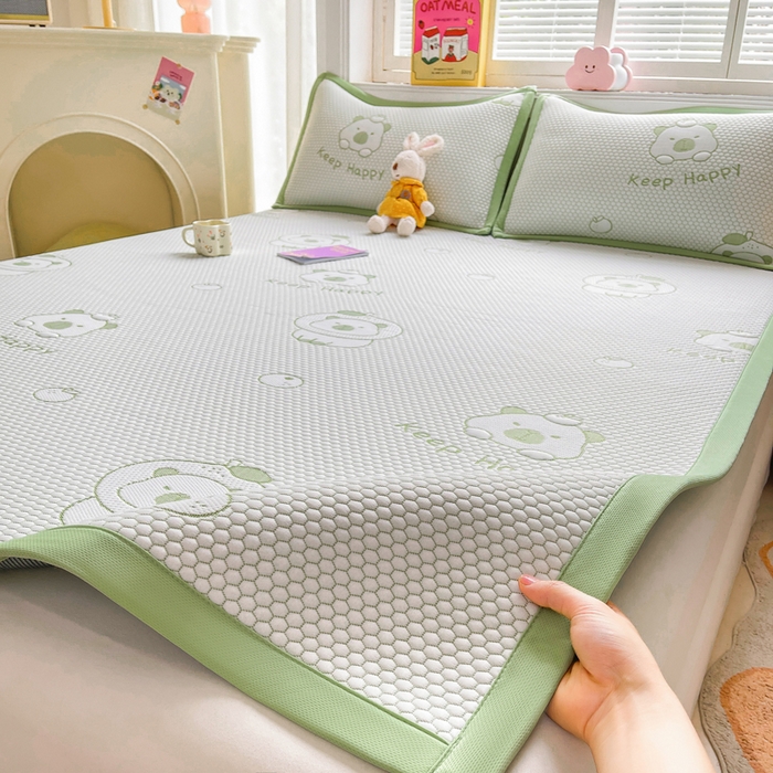 91家纺网 家纺一手货源 找家纺 梵朴 2026新款直播A类冰豆豆凉席三件套凉豆豆软凉席可机洗空调席子-升级抗起球 卡皮巴拉-绿